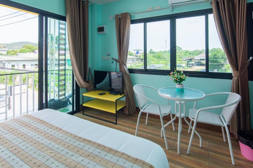 Brown Home Sattahip @ 19 photo 2