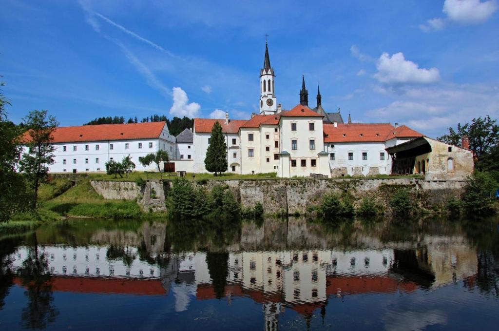 Dům u řeky photo 3