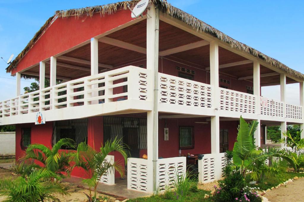 3 bedrooms appartement at Majunga 100 m away from the beach with furnished terrace