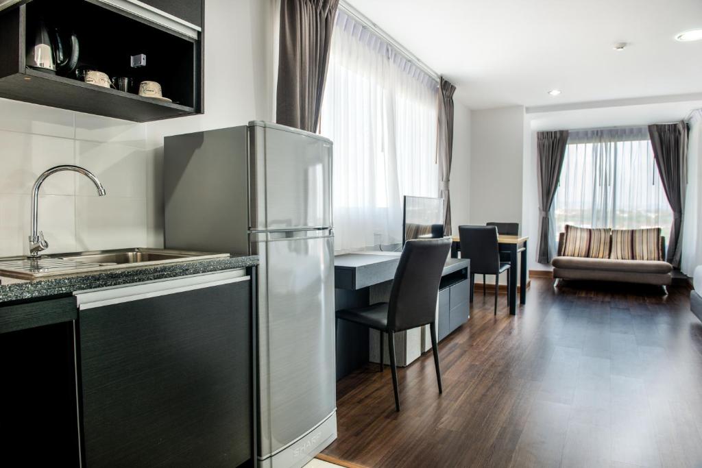 Winner Sriracha Serviced Apartment photo 4