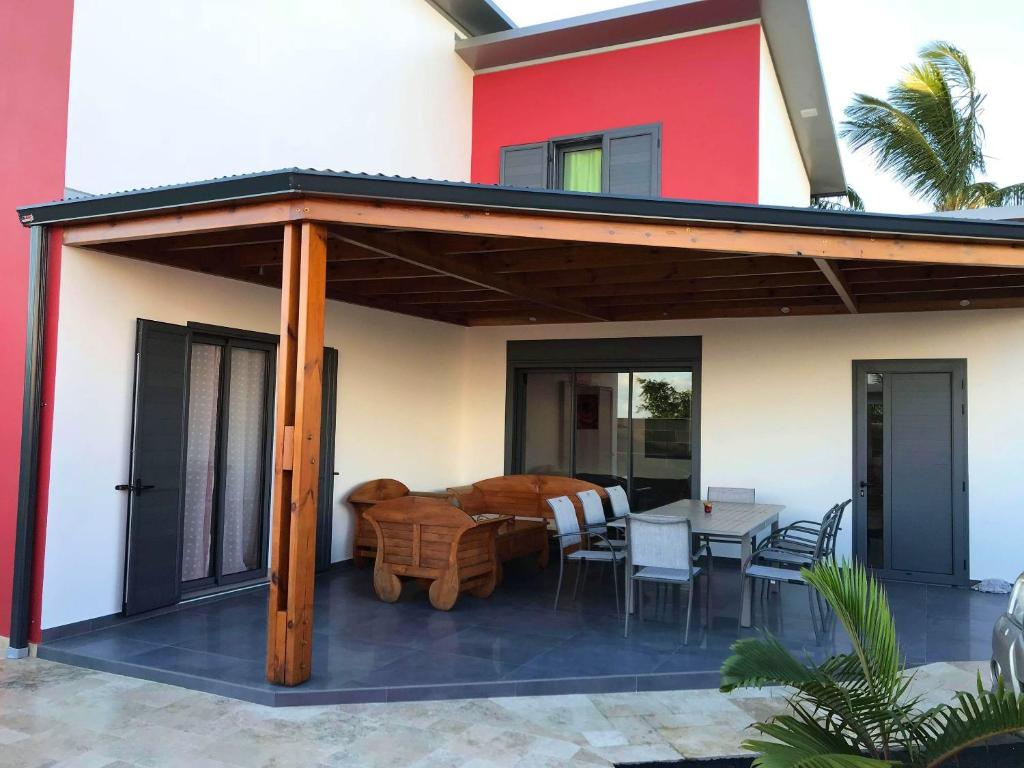 Villa de 3 chambres avec piscine privee terrasse amenagee et wifi a Saint Louis