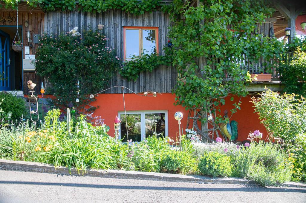 Sweet Home photo 3