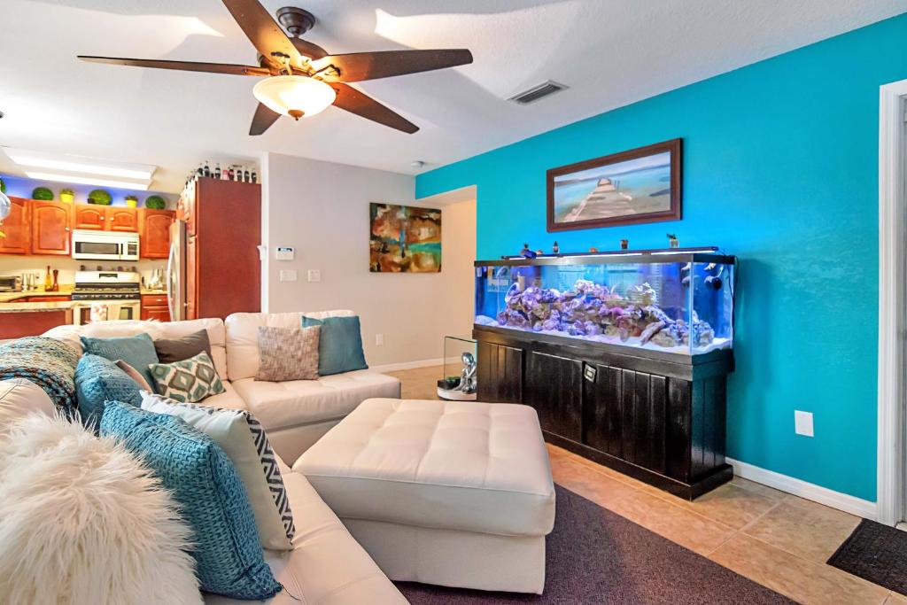 Urban Oasis withHot Tub, HEATED POOL and Private Movie Theater home photo 1