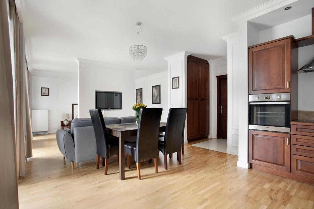 Студио (Улучшенный люкс с террасой), Apartments Szafarnia