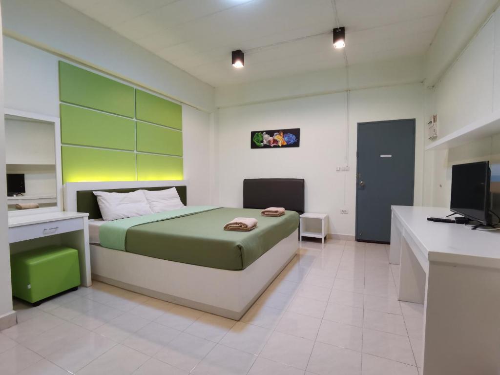 UJ apartment photo 4