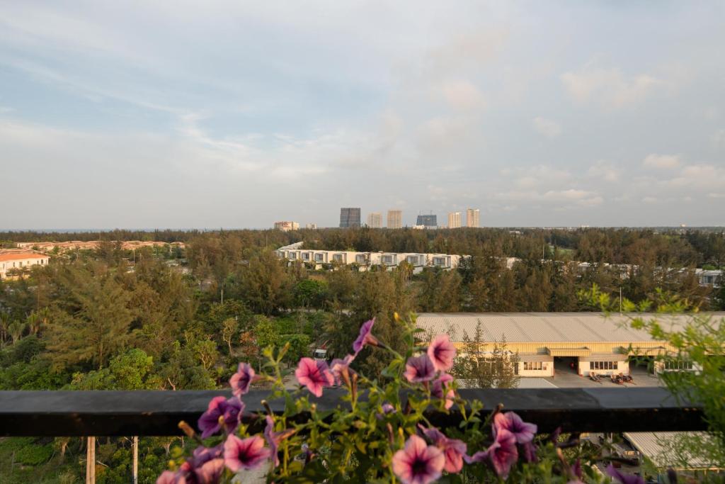 Апартаменты (Апартаменты-студио с видом на море), Suri Apartment & Hotel Danang