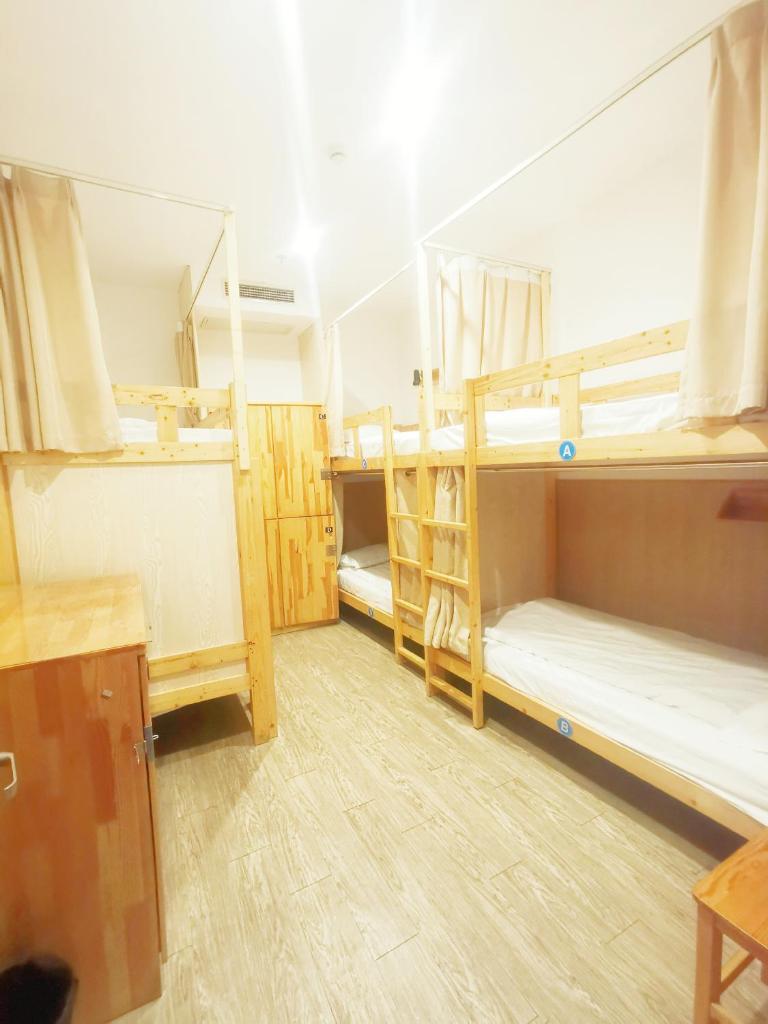 Номер (Односпальная кровать в 6-местном общем женском номере), Shanghai Blue Mountain Bund Youth Hostel
