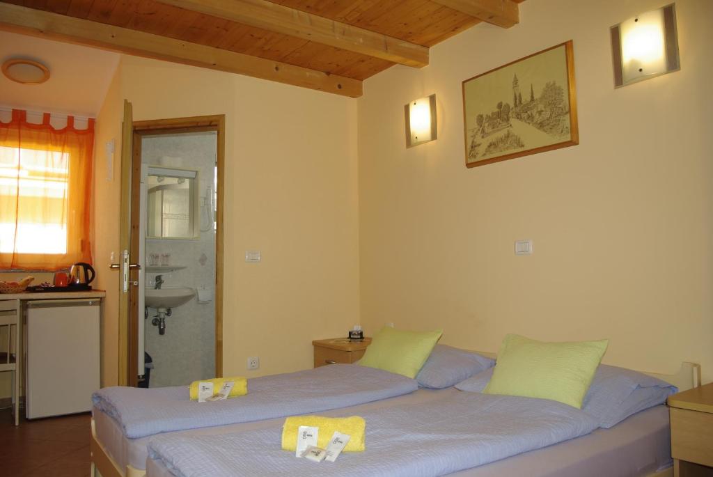 Apartments & Rooms BARBARA photo 3