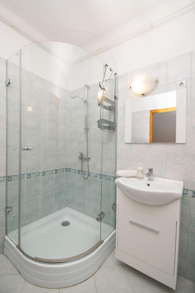 Апартаменты (Апартаменты с 2 спальнями: Major u., 45), Lux Apartmanok