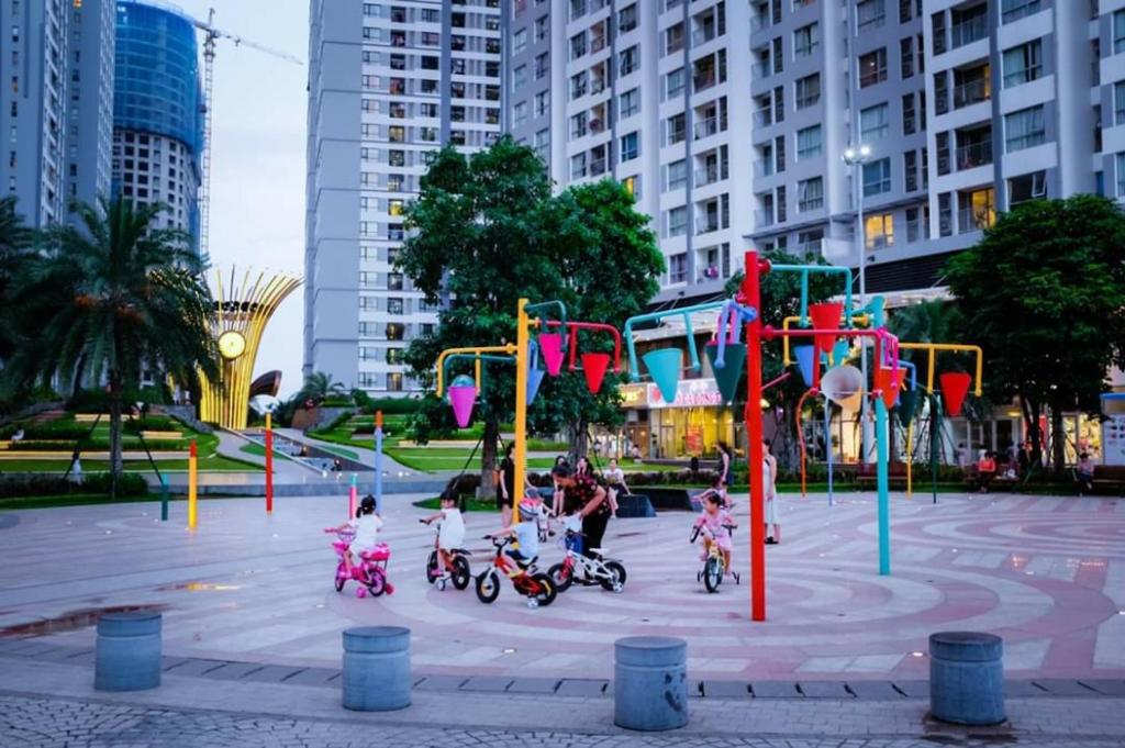 *BOM HOMESTAY* VINHOMES TIMES CITY- 2BR- PARK HILL