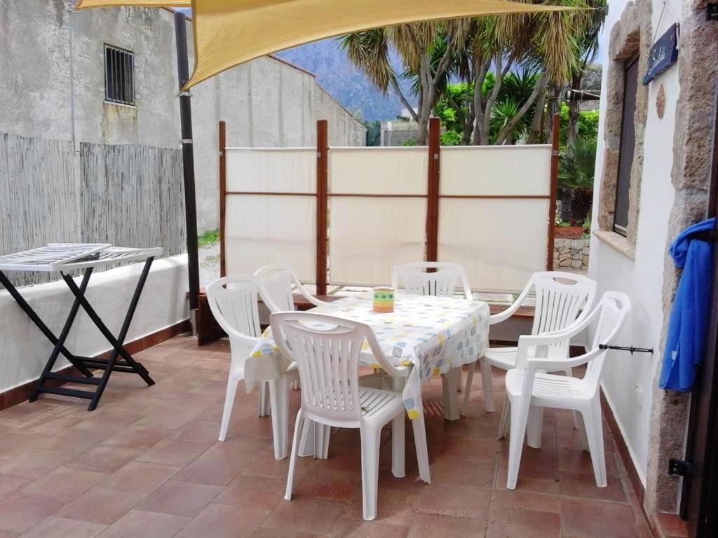 One bedroom appartement with wifi at Cinisi