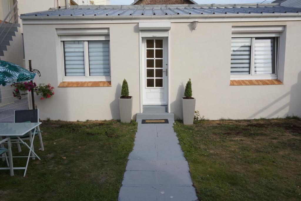 Maison de standing avec jardin à 200m de la plage photo 2