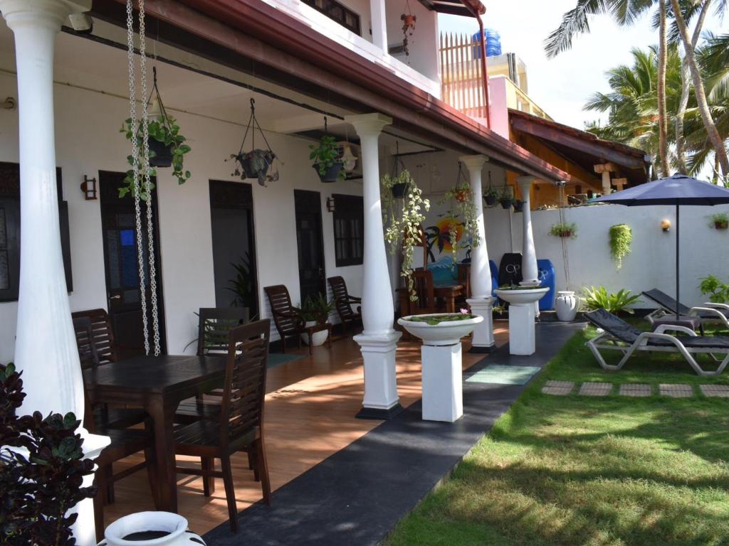 Ashen's Beach House photo 3
