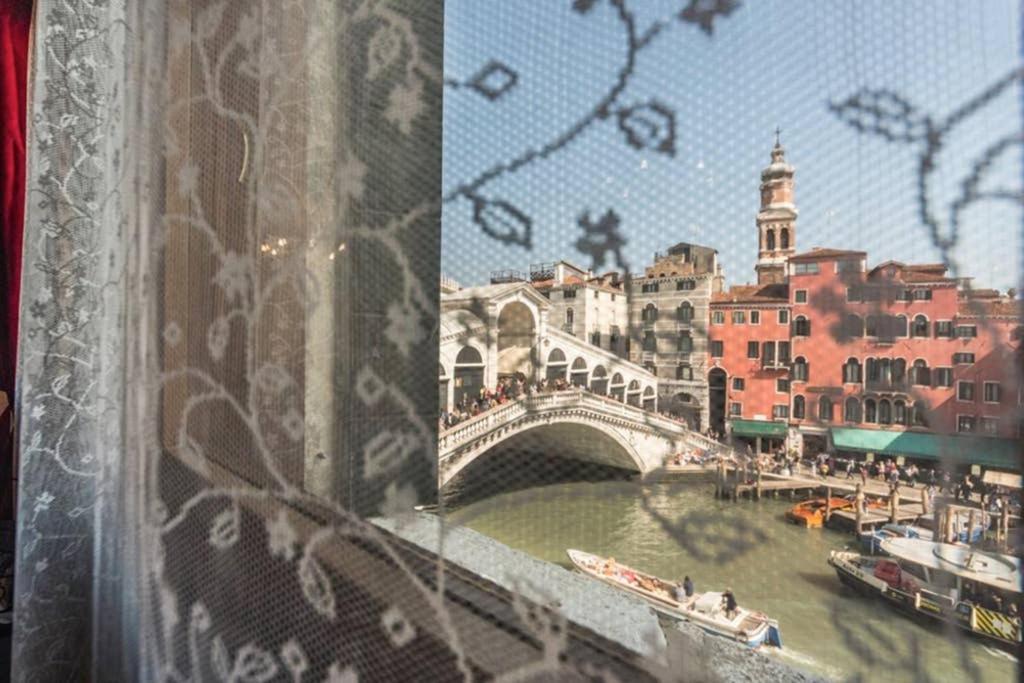 Rialto apartment with Canal Grande view photo 2