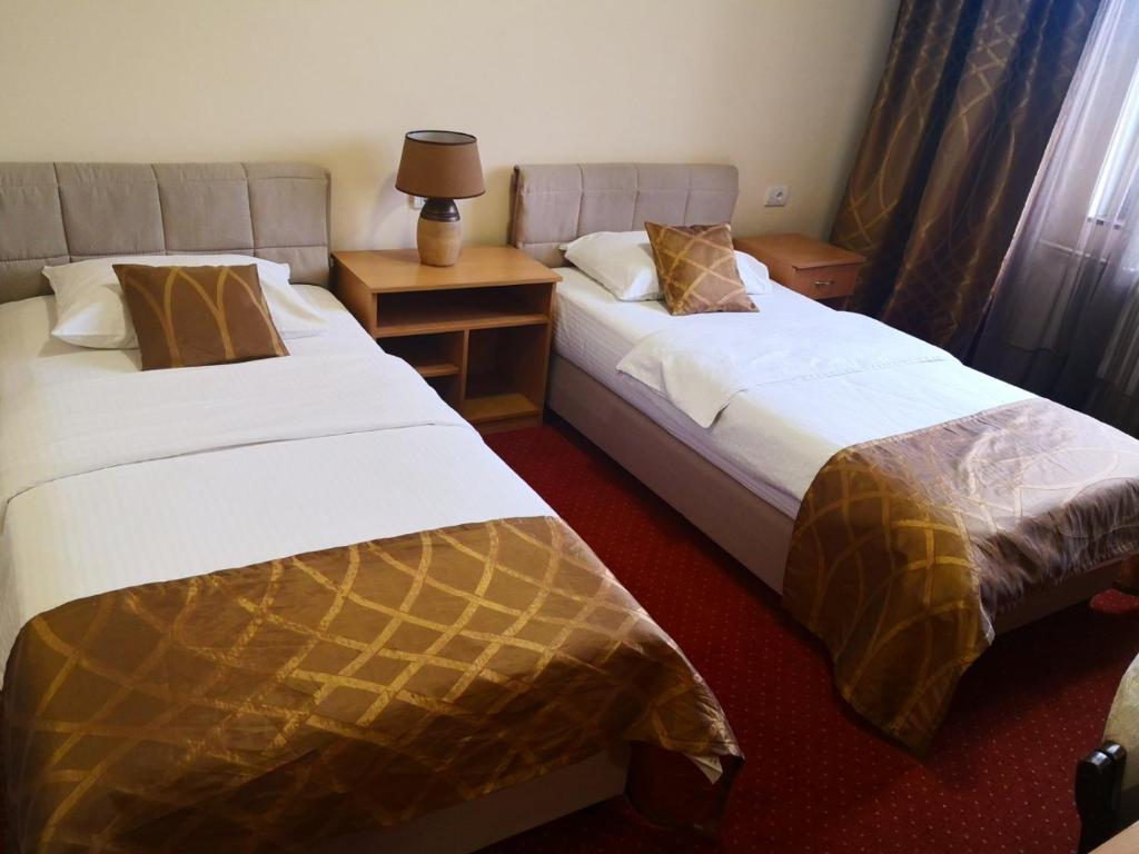 Двухместный (Двухместный номер с 2 отдельными кроватями), Hotel N