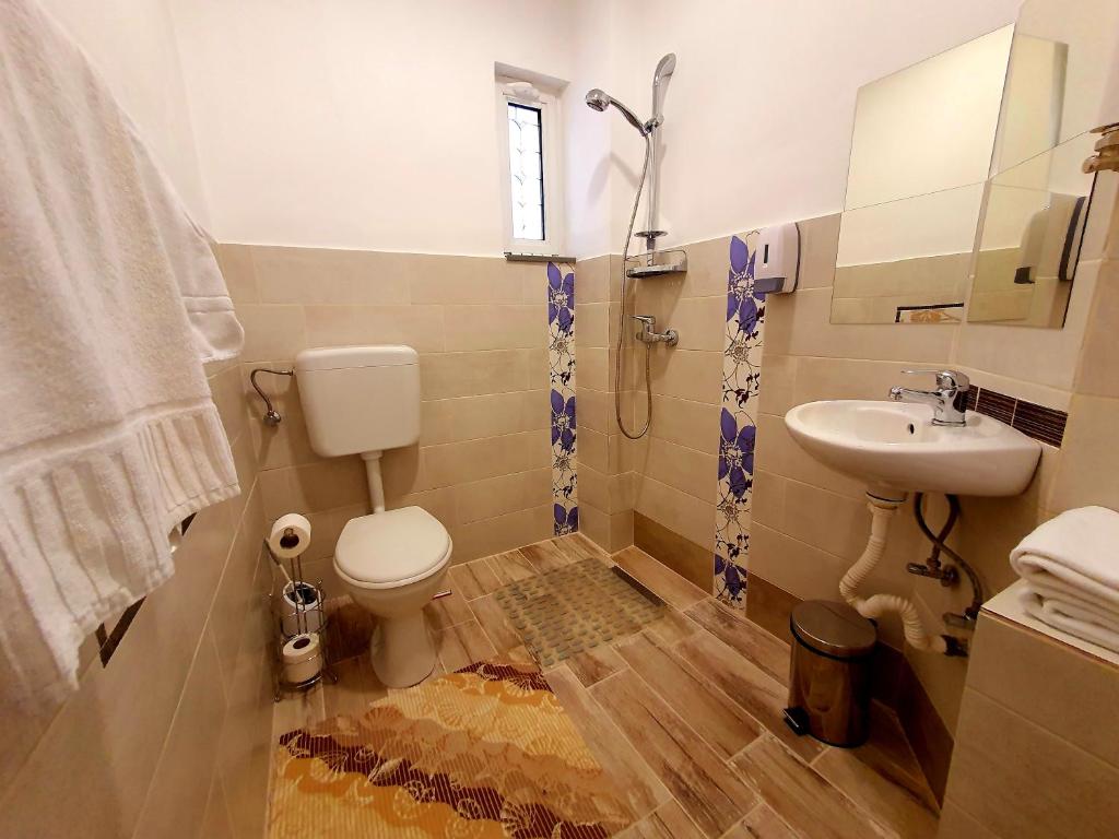 Вилла (Вилла с 1 спальней), Vilo's House