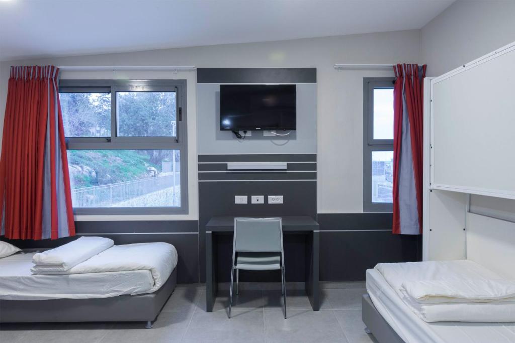 HI - Haifa Hostel photo 4