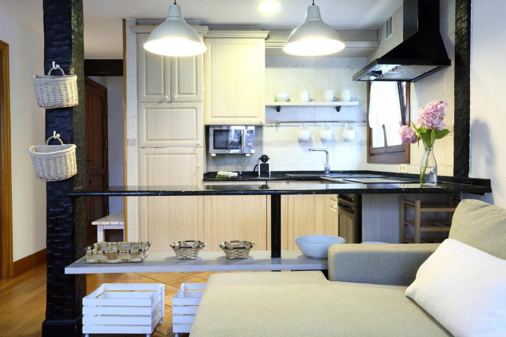 Mañuel by Smiling Rentals photo 4