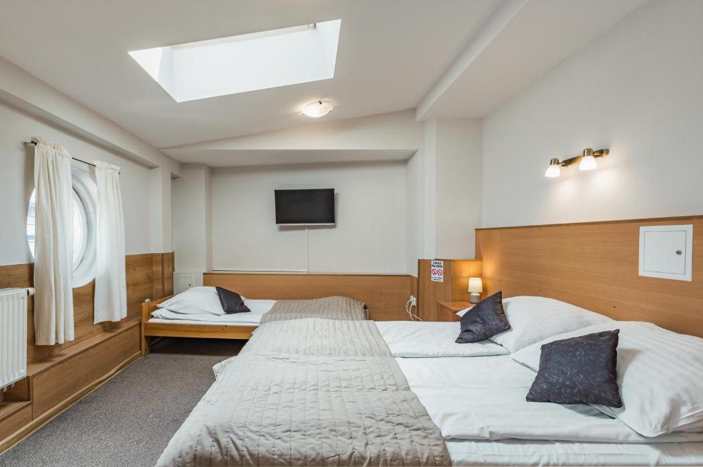 Апартаменты (Апартаменты (для 3 взрослых)), Pokoje Gościnne i Apartamenty Krupówki 19