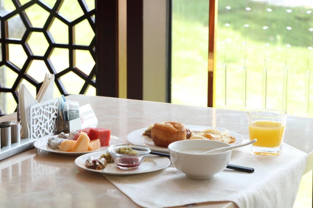 Wyndham Zhuji West photo 1