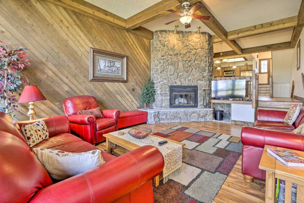 Dillon Condo with Deck and Mountain Views, Near Hiking photo 2