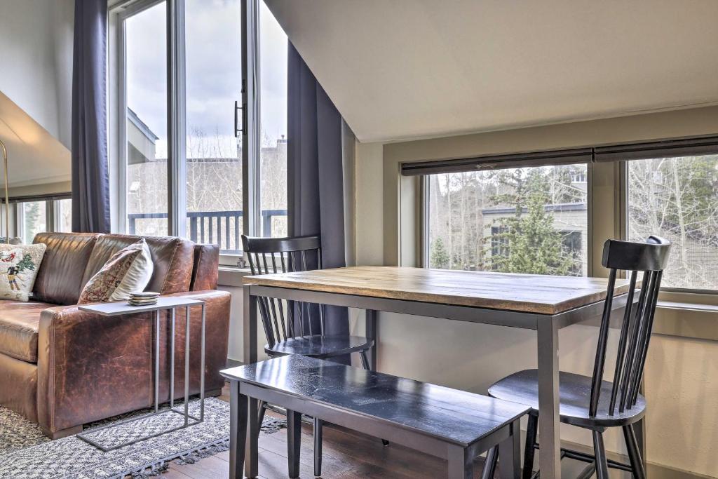 Condo with Hot Tub and Pool 2 Mi to Keystone Ski! photo 4