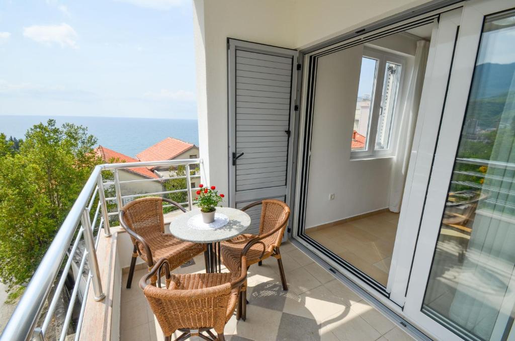 Студио (Номер-студио с балконом и видом на море), Apartments Ivanović