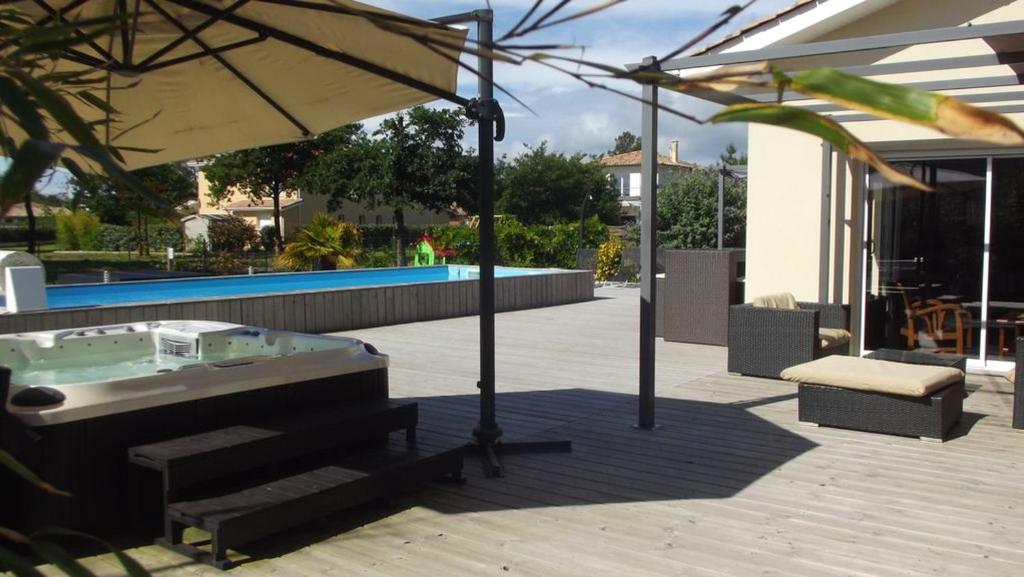 Villa de 5 chambres avec piscine privee jacuzzi et wifi a Ares a 1 km de la plage photo 3