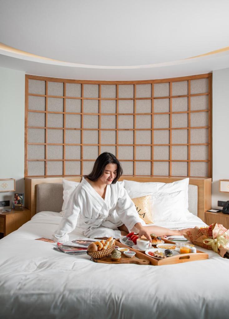 Сьюит (Люкс SALA с балконом и видом на море), Sala Danang Beach Hotel