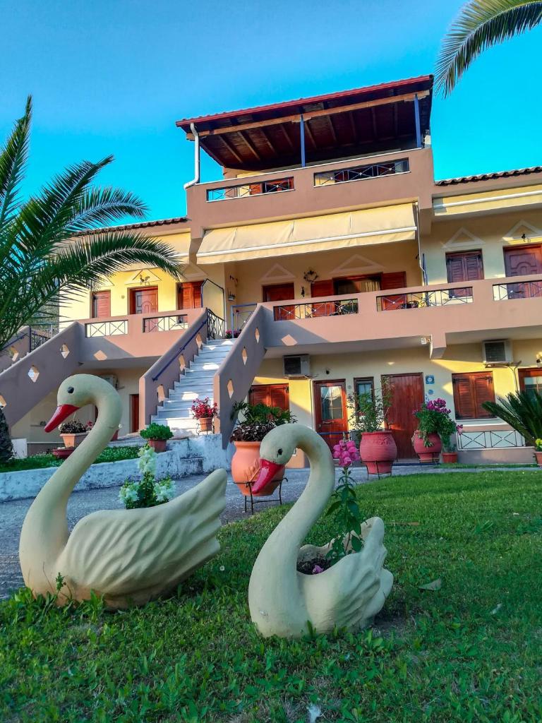 Mιχαλης Apartments photo 1