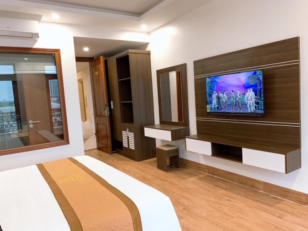 Tan Truong Son Legacy Hotel