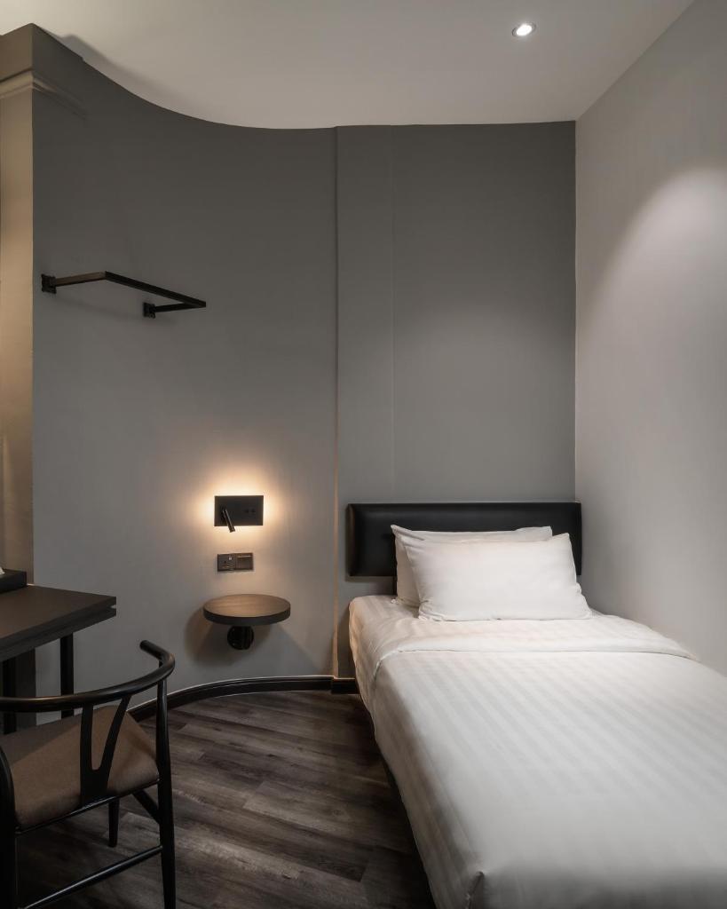 Одноместный (Улучшенный одноместный номер), Modern Hotel Georgetown