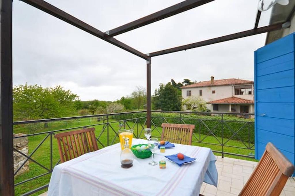 One bedroom appartement with wifi at Zambratija