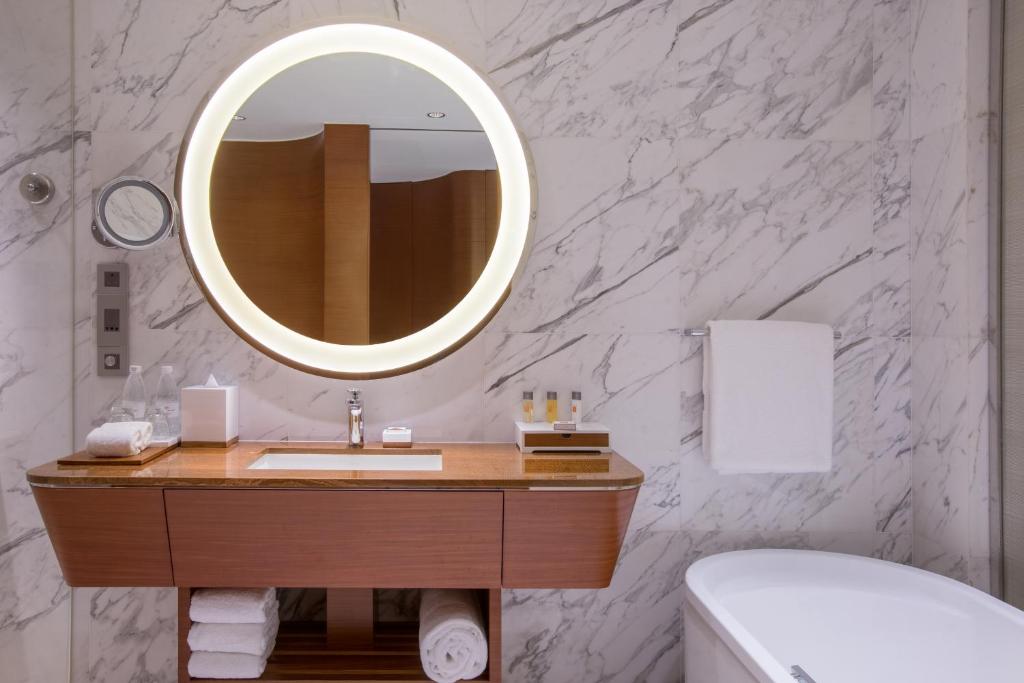 Crowne Plaza Macau, an IHG Hotel photo 4