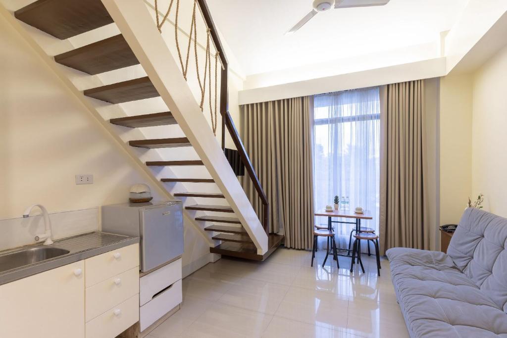 Апартаменты (Fantastic Loft), ZEN Premium Selah Garden Pasay