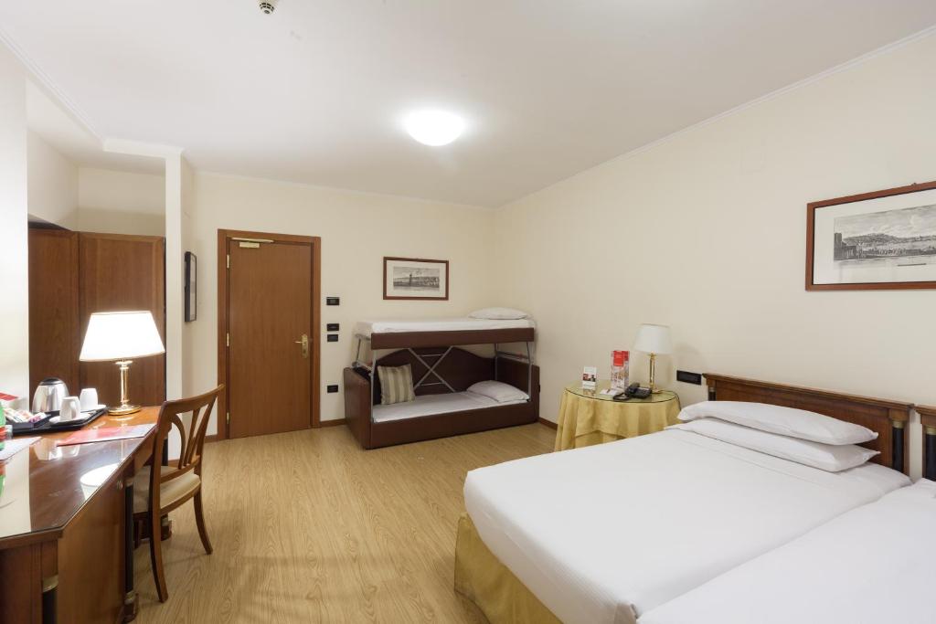 Ramada by Wyndham Naples photo 4