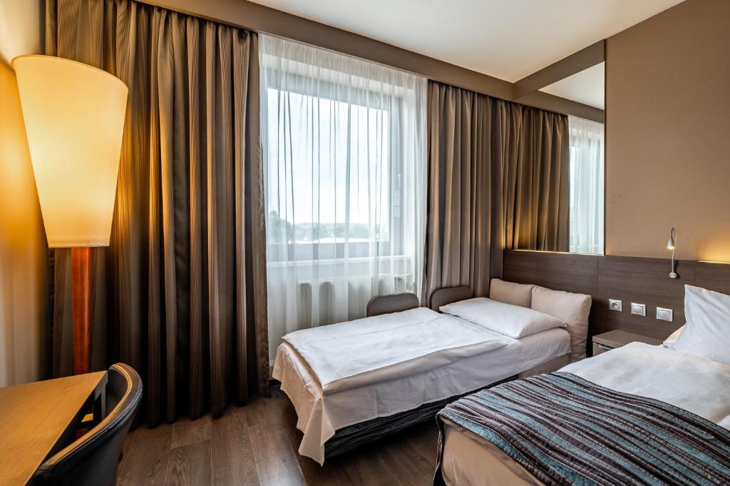 Трехместный (Стандартный трехместный номер), Expo Hotel