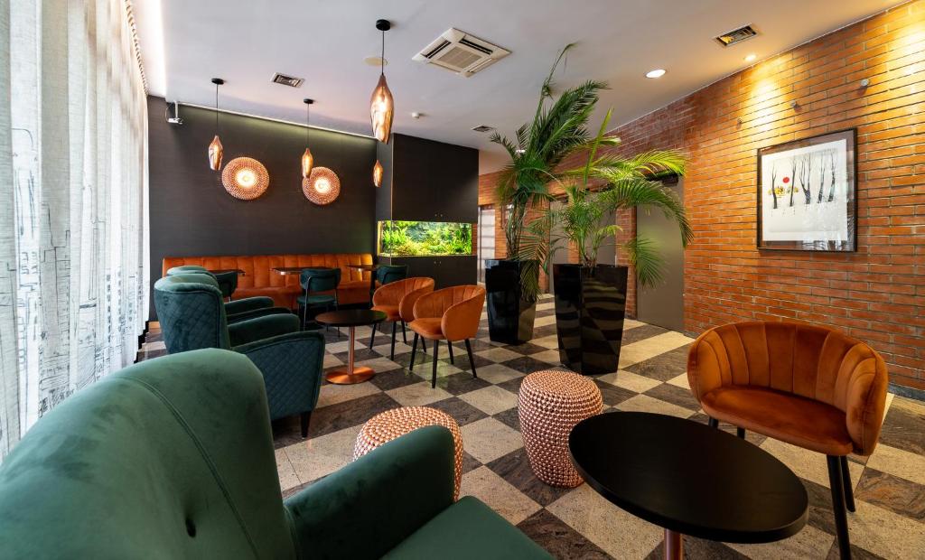 Expo Hotel photo 4
