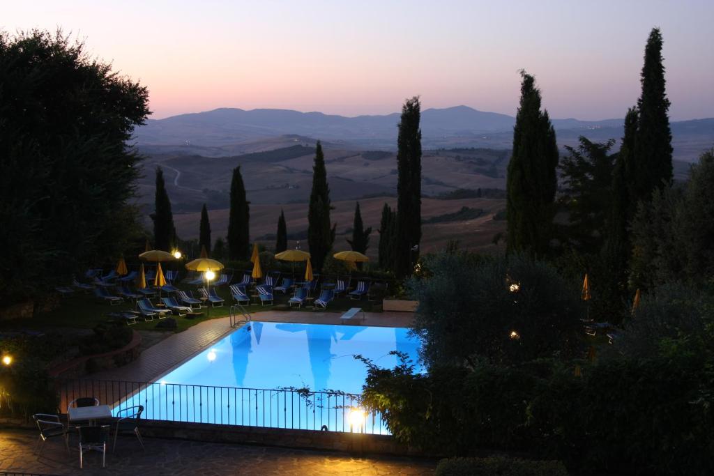 Casanova - Panoramic Rooms and Suites photo 2