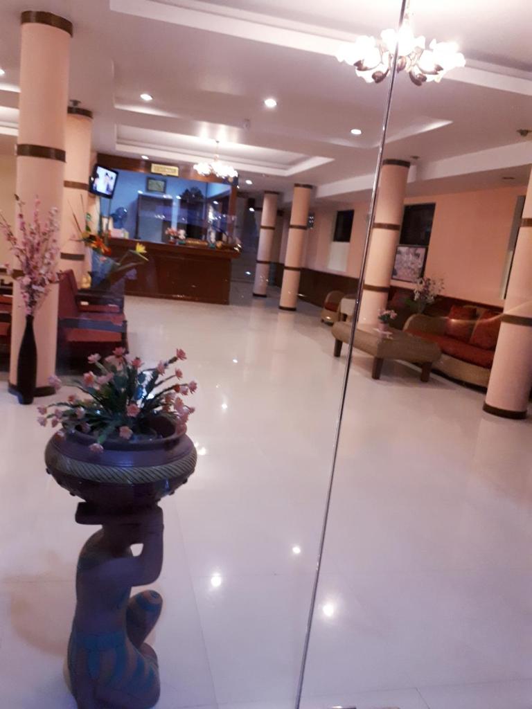 Nathon Residence Hotel photo 2