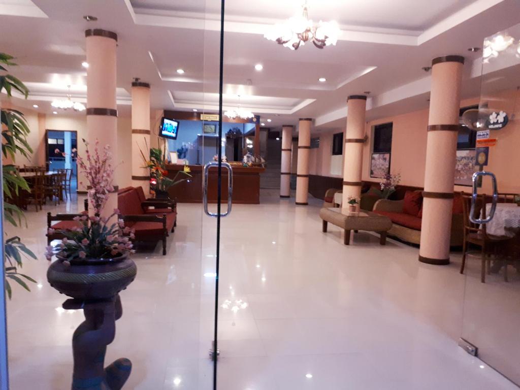 Nathon Residence Hotel photo 1