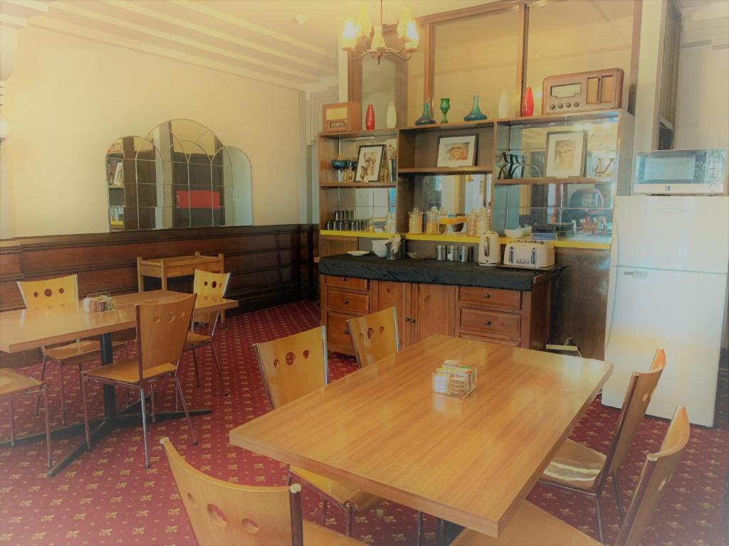 Ranfurly Hotel photo 3