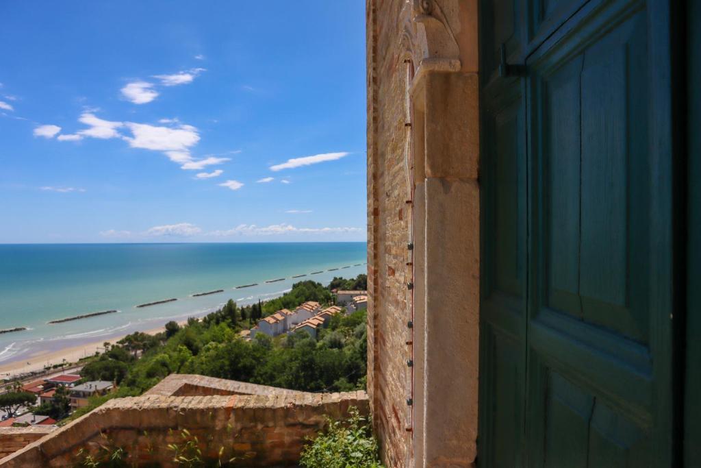 Sospeso fra cielo e mare photo 1
