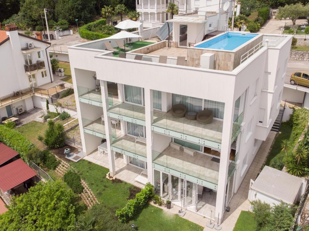 Apartment Mara Opatija with rooftop swimming pool photo 3