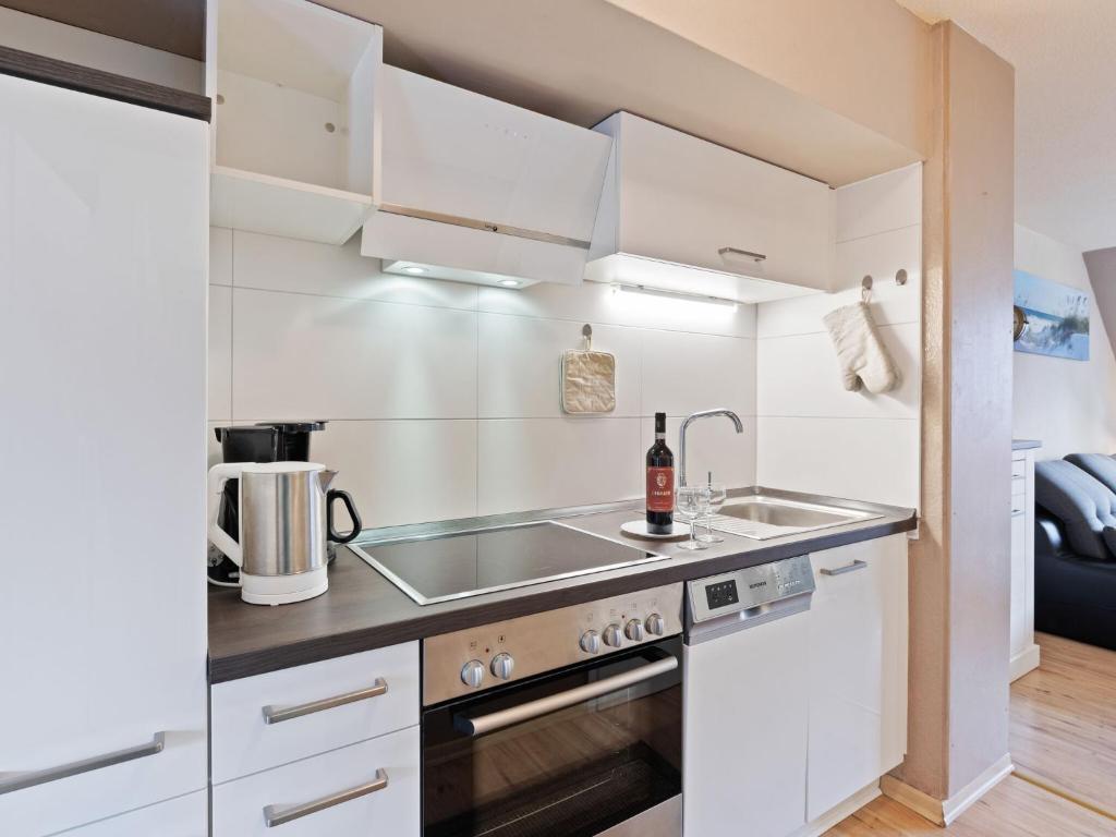 Spacious Apartment in Boltenhagen by the Sea photo 4