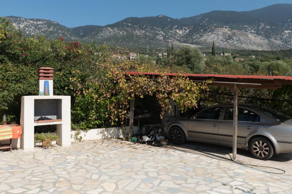 Trapezaki Garden Villas photo 4