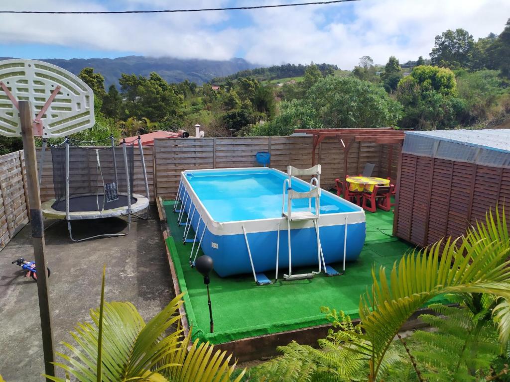 Villa de 3 chambres avec piscine privee jacuzzi et jardin clos a La Plaine des Cafres