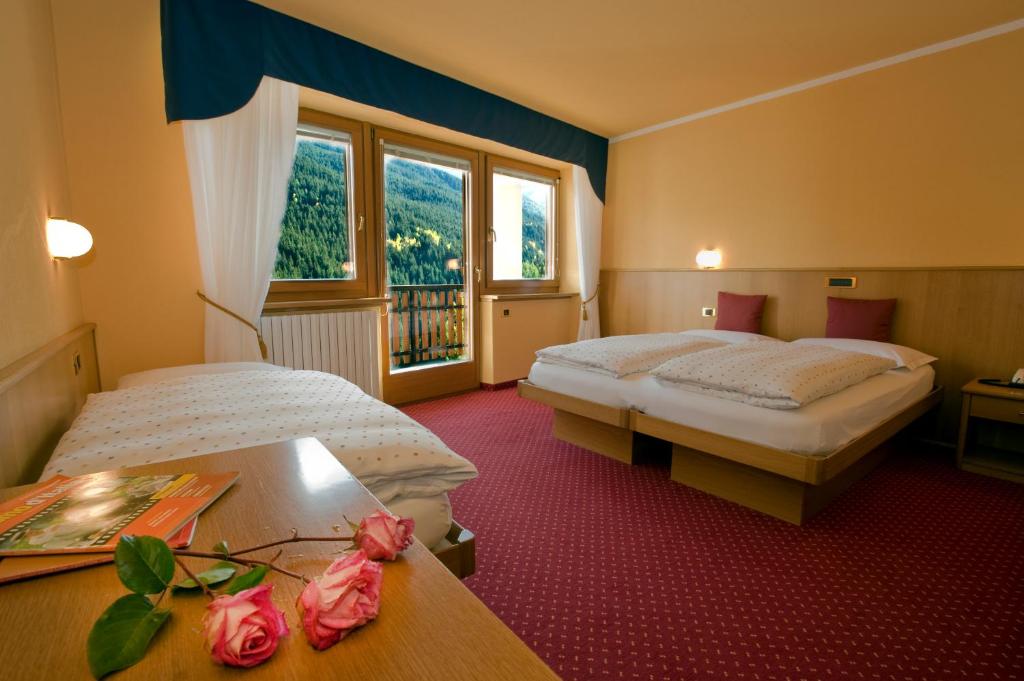 Hotel Miravalle Room Type - Superior Quadruple Room Hotel Miravalle Room Type - Superior Quadruple Room