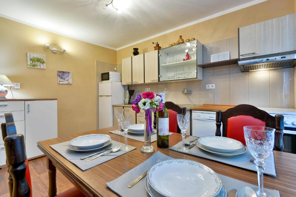 Apartman Jura, dvije spavaće sobe photo 3