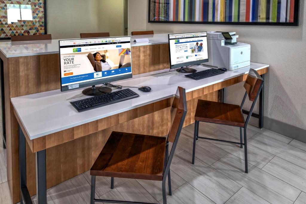 Holiday Inn Express Hotel & Suites Smyrna-Nashville Area, an IHG Hotel photo 4